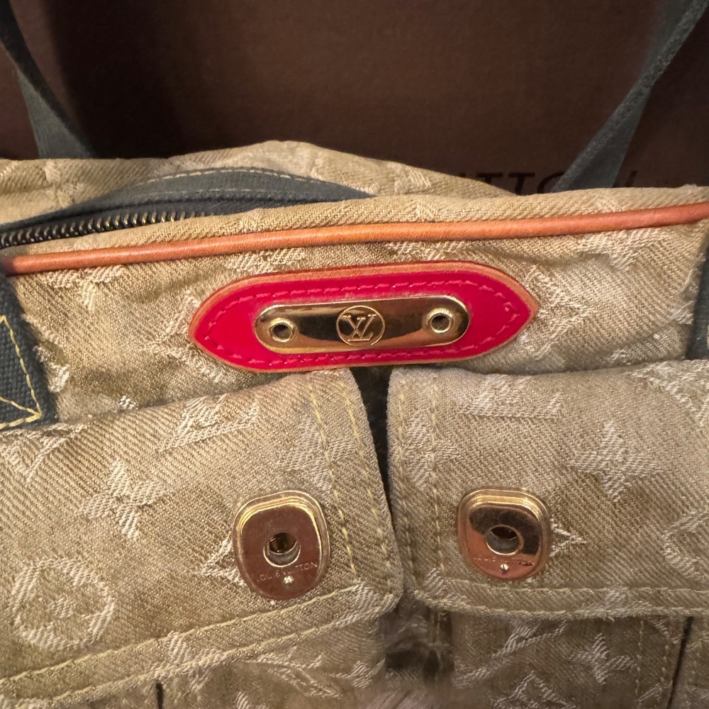 Louis Vuitton Limited Edition Monogramouflage Denim Jasmine Bag - Picture 3 of 13